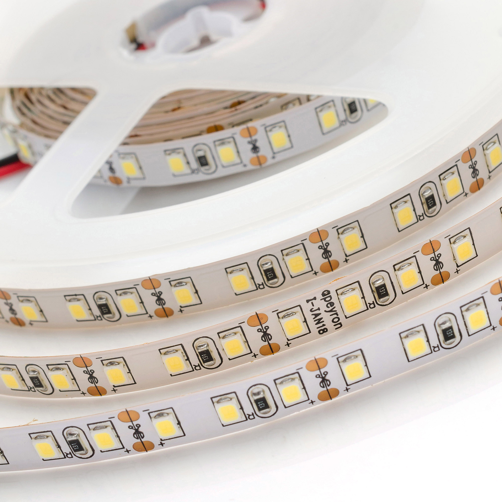 Светодиодная лента Apeyron 12В СТ 9,6Вт/м smd3528, 120д/м IP20 600Лм/м 5м 4000К 00-143