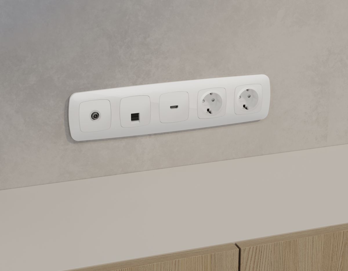 Комплект механизма компьютерной розетки Ambrella Volt RJ-45 (8P8C) CAT6A экранированной с автоматической защитной шторкой OMEGA MO112005 Белый глянец QUANT (OP1120, VM185)