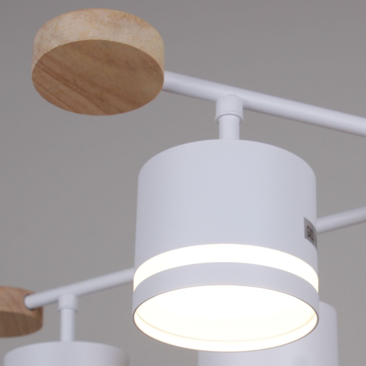 Люстра на штанге Reluce 78730-0.3-06 GX53 WH+WOOD