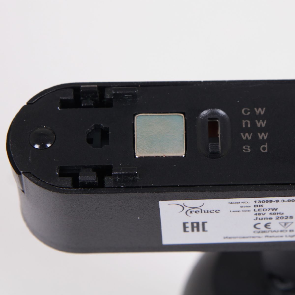 Трековый магнитный светильник (CCT+SMART) Reluce 13009-9.3-001UR magnetic Led7W BK CCT+SMART
