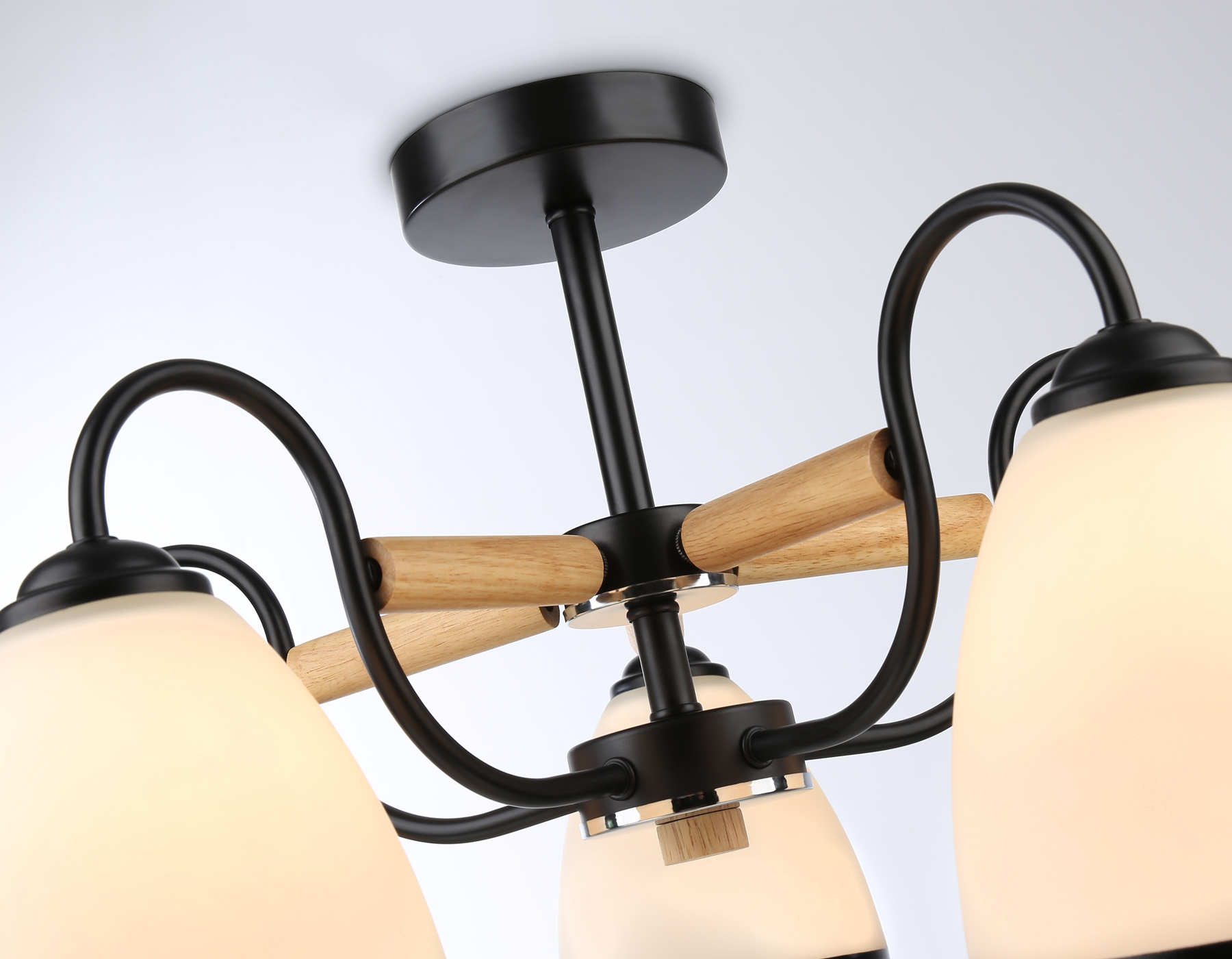 Люстра на штанге Ambrella Light Modern TR3033245