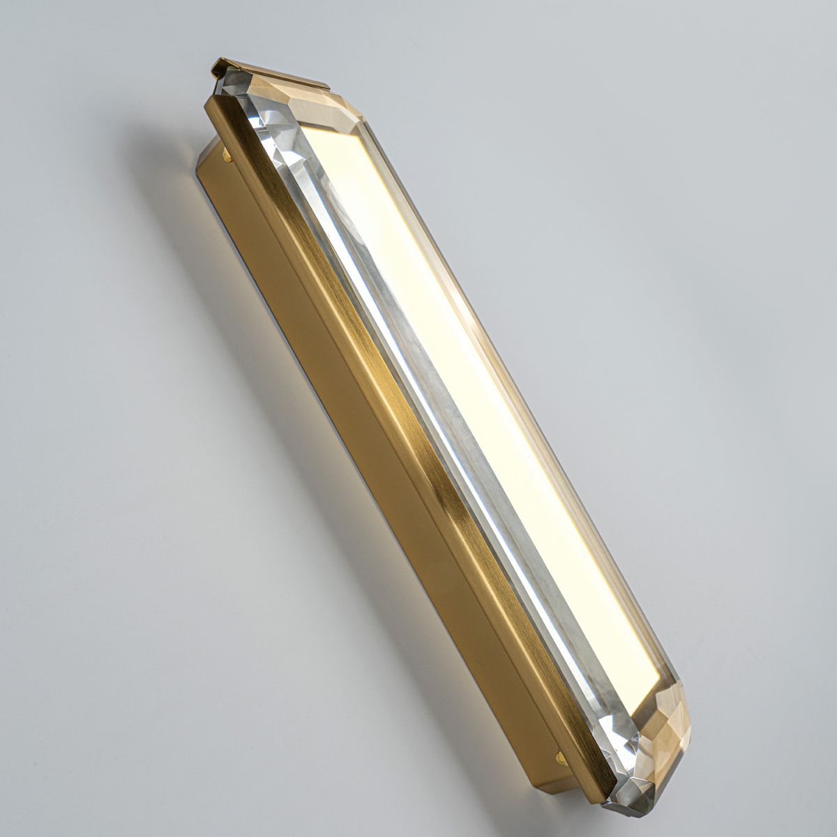 Настенный светильник Modelux ML.588.380 BS