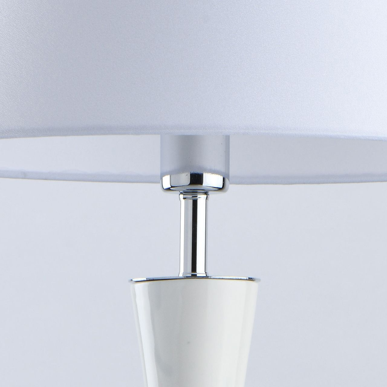 Настольная лампа MW-Light Виталина 448034501