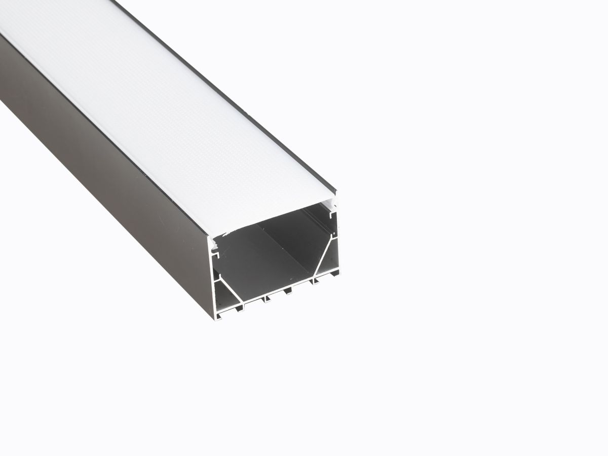 Профиль накладной LEDS POWER СПН5035 алюм. черный с призм.рассеивателем 2м 008523