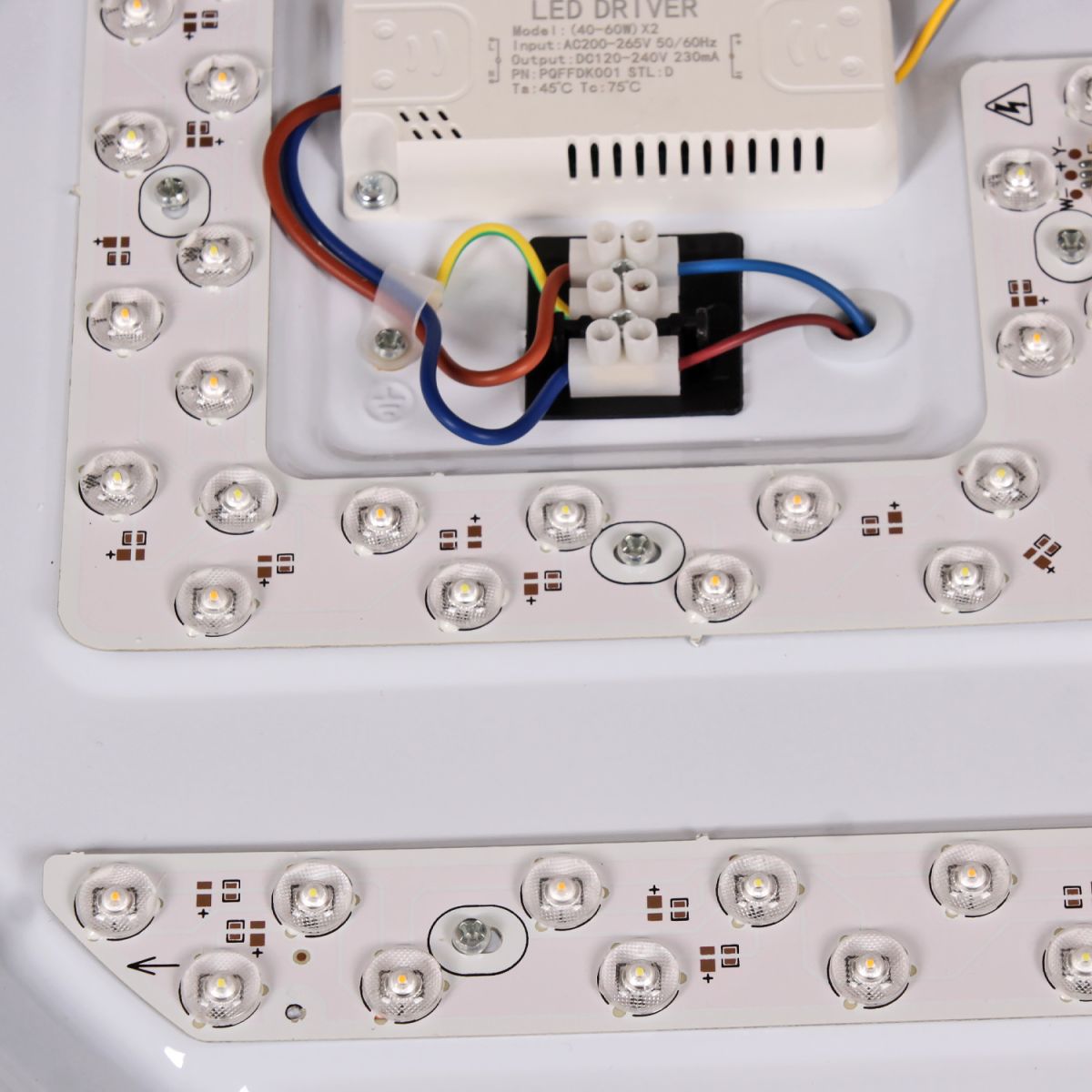 Потолочный светодиодный светильник Reluce 70001-0.5-400