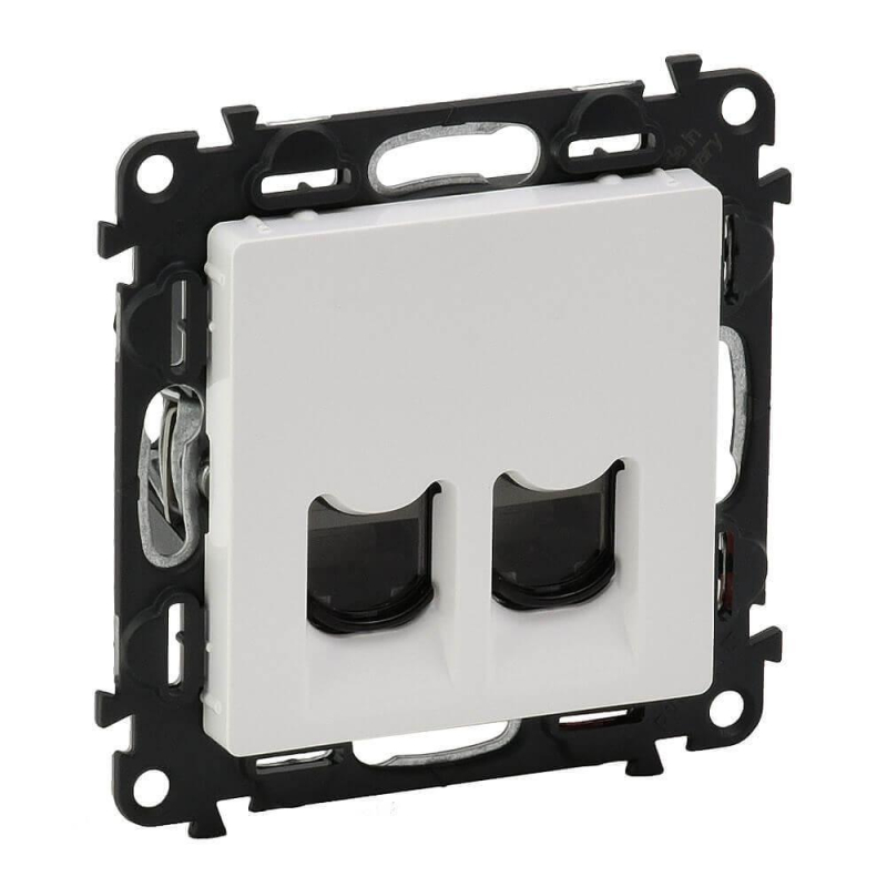 Информационная розетка RJ45 двойная Legrand Valena Life 5 кат UTP белая 753441