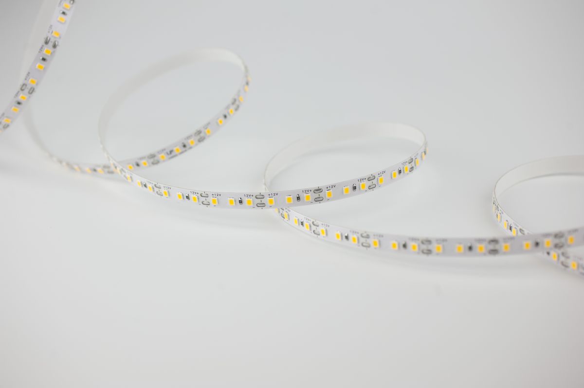 Светодиодная лента LEDS POWER 2835 120/м (10Вт/м) 12В нейтральная 008639