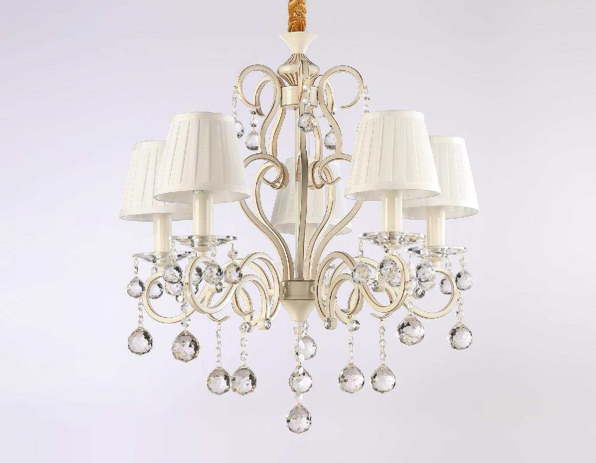 Подвесная люстра Ambrella Light Traditional TR4560