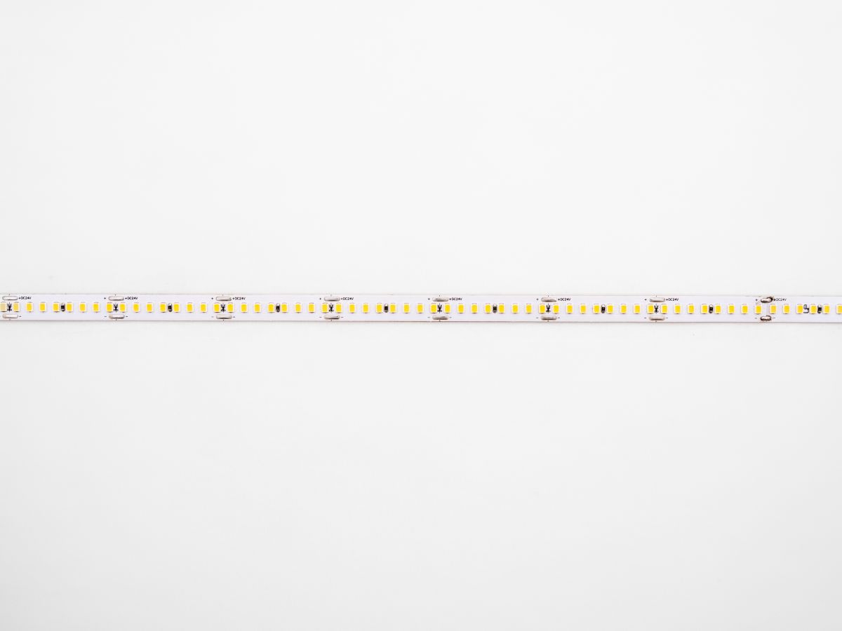 Светодиодная лента LEDS POWER 2835 192/м (18Вт/м) 24В теплая, серия ПРО140 005249