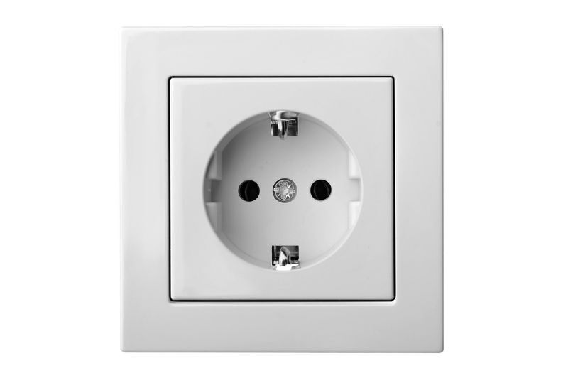 Розетка Liregus Epsilon 28-0161