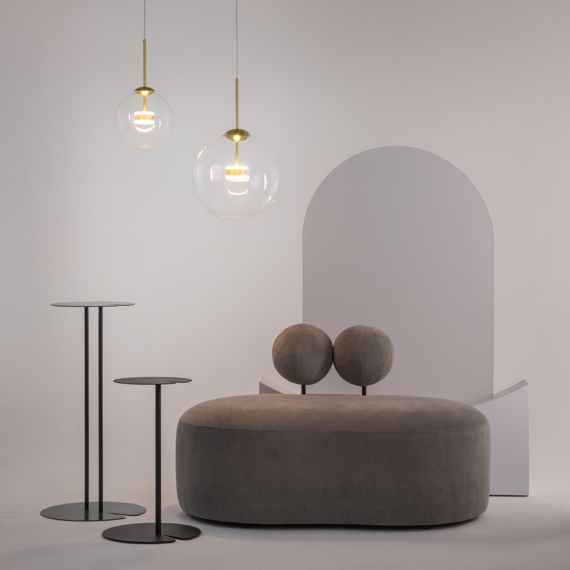 Подвесной светодиодный светильник Maytoni Cometa MOD055PL-L12G3K в Москве