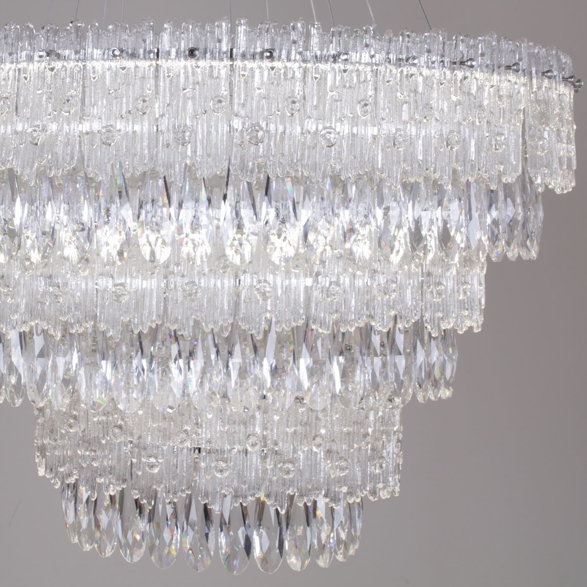 Подвесная люстра Reluce 08806-0.4-03