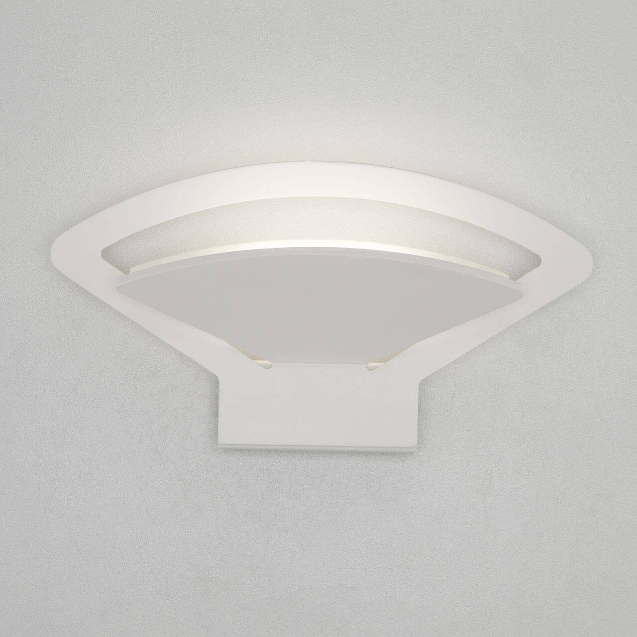 Бра Elektrostandard Pavo MRL LED 1009 4690389136665
