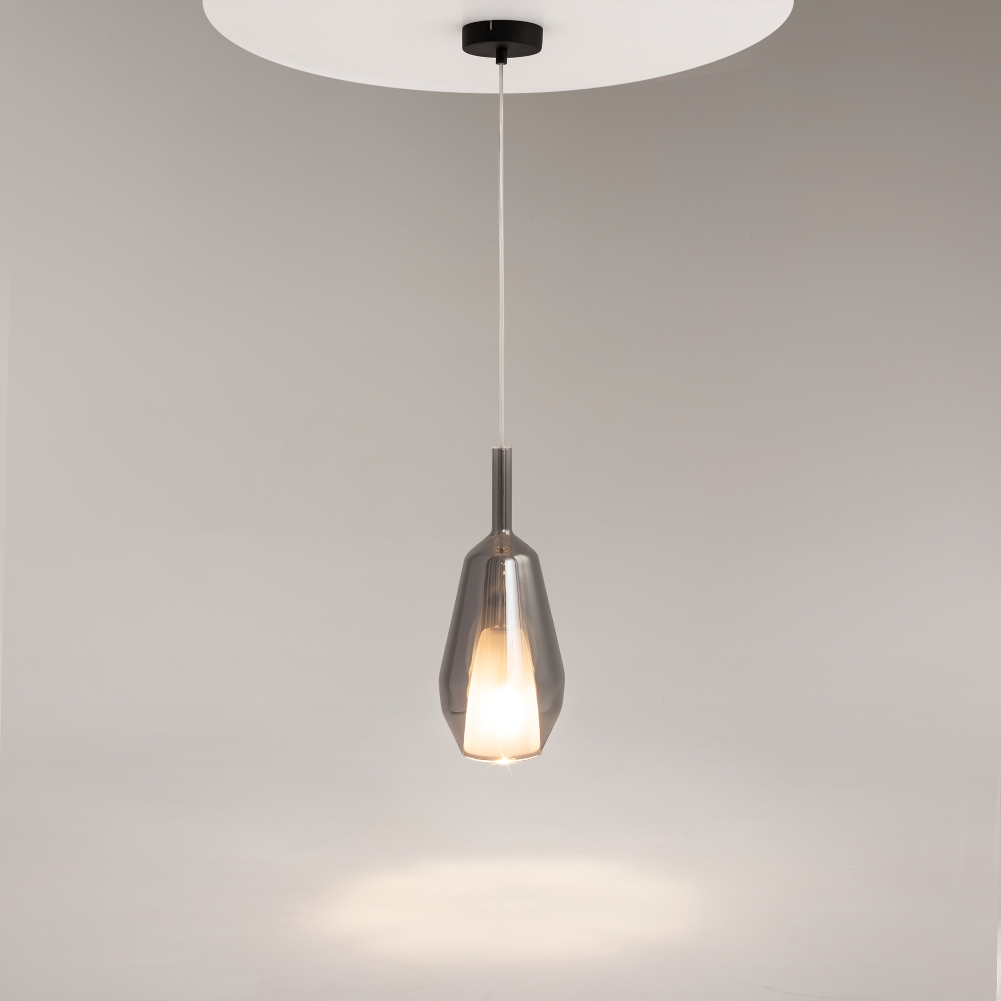 Подвесной светильник Maytoni Duality MOD271PL-01B8 в Москве