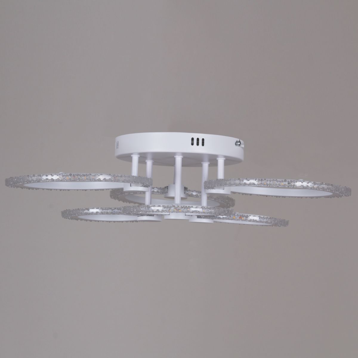 Потолочная люстра Reluce 51150-0.3-3+3 WH