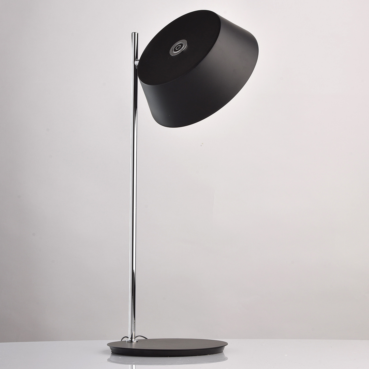 Настольная лампа MW-Light Ривз 674030701