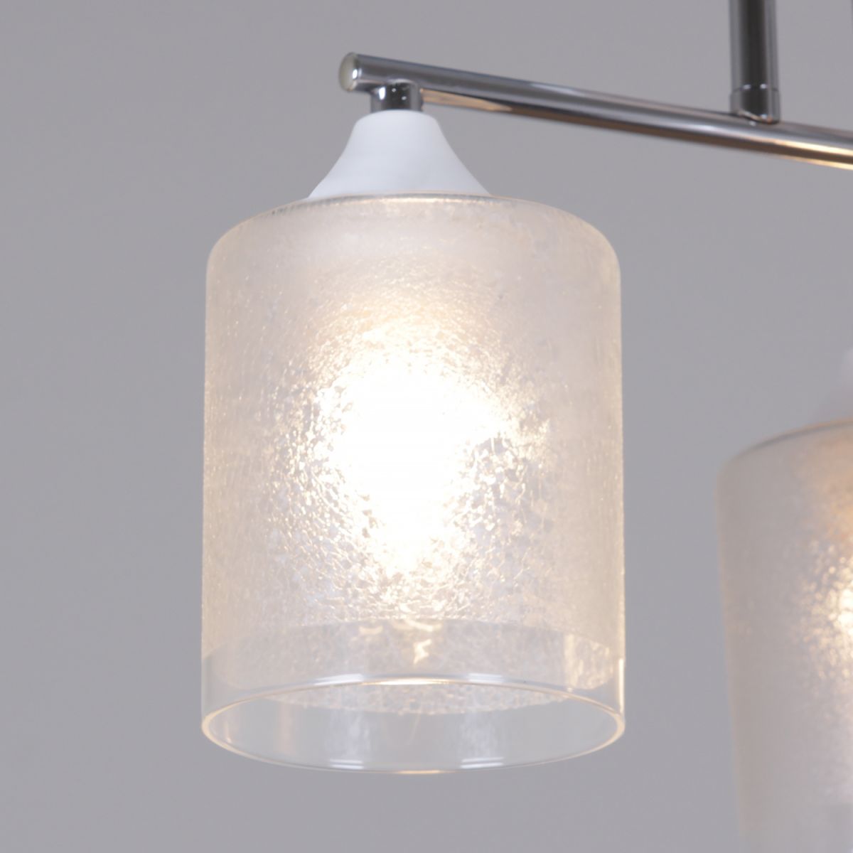 Потолочная люстра Reluce 69160-0.3-05 WH+BK