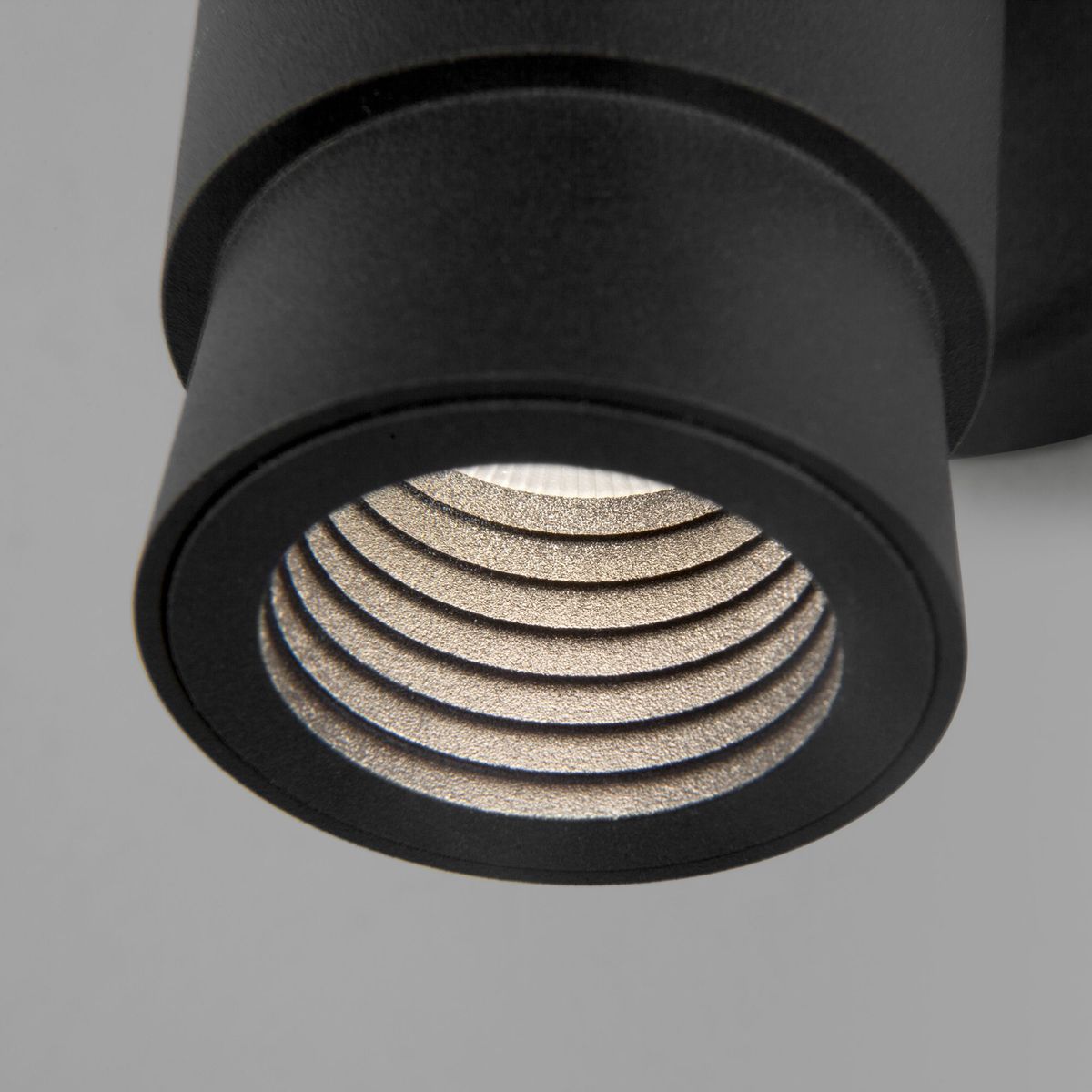Спот Eurosvet Plat 20125/1 LED черный