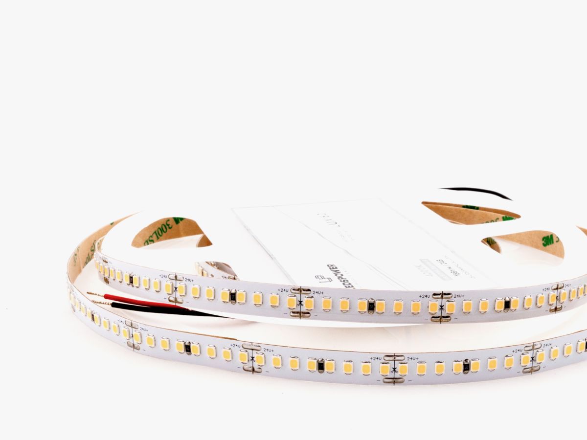 Светодиодная лента LEDS POWER 2835 192/м (18Вт/м) 24В нейтральная LUX160 006192