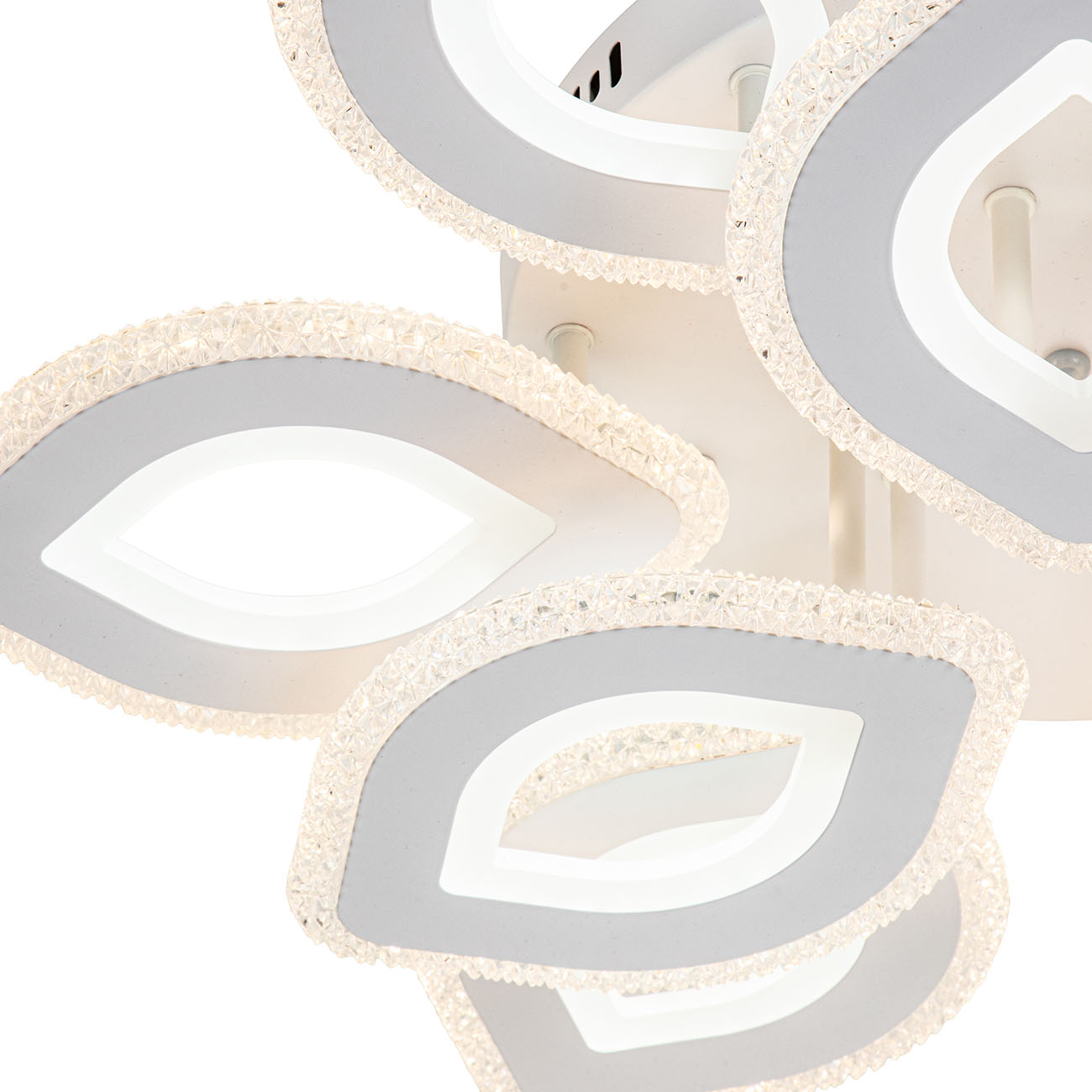 Потолочная люстра для низких потолков Escada Diamond 10264/9LED