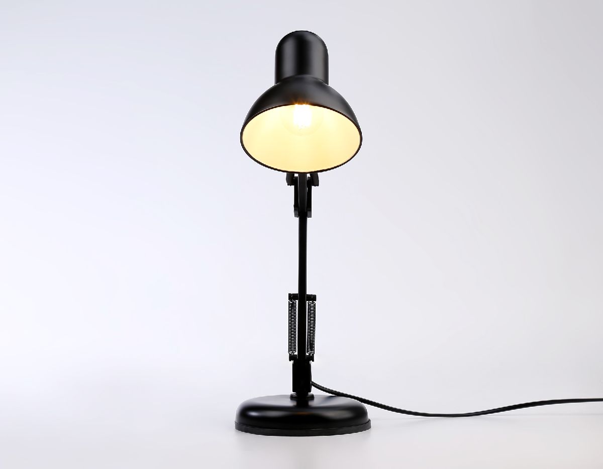 Настольная лампа Ambrella Light Desk DE7716