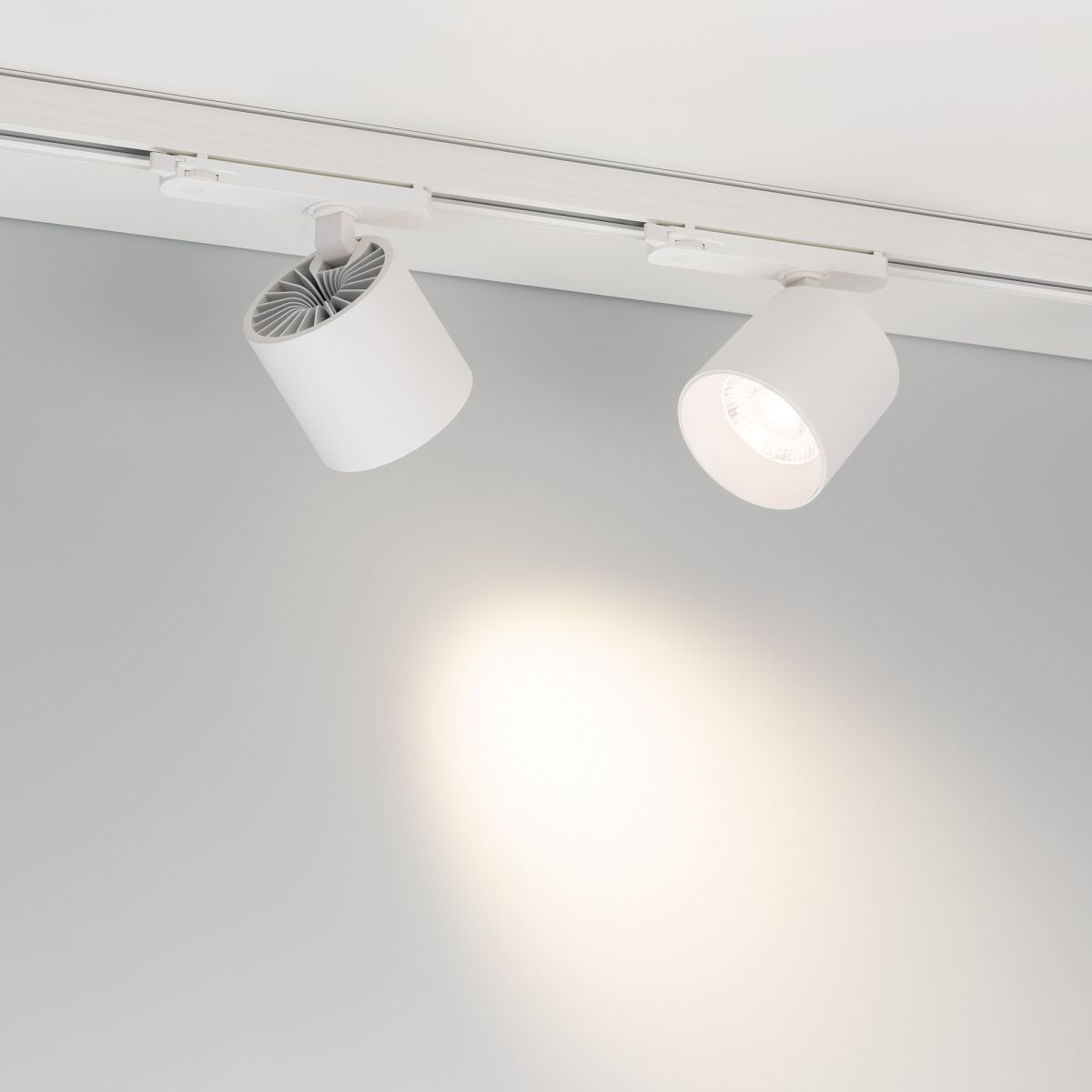 Трековый трехфазный светильник Arlight LGD-DYKE-4TR-R100-36W Day4000 (WH, 20 deg, 230V, DALI) (IP20 Металл) 058696