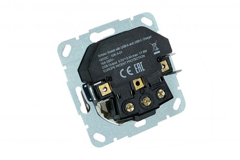 Розетка С/З+USB-зарядное устройство 3,4 А+TypeC IUK-3-01 E/B белая LIREGUS Epsilon