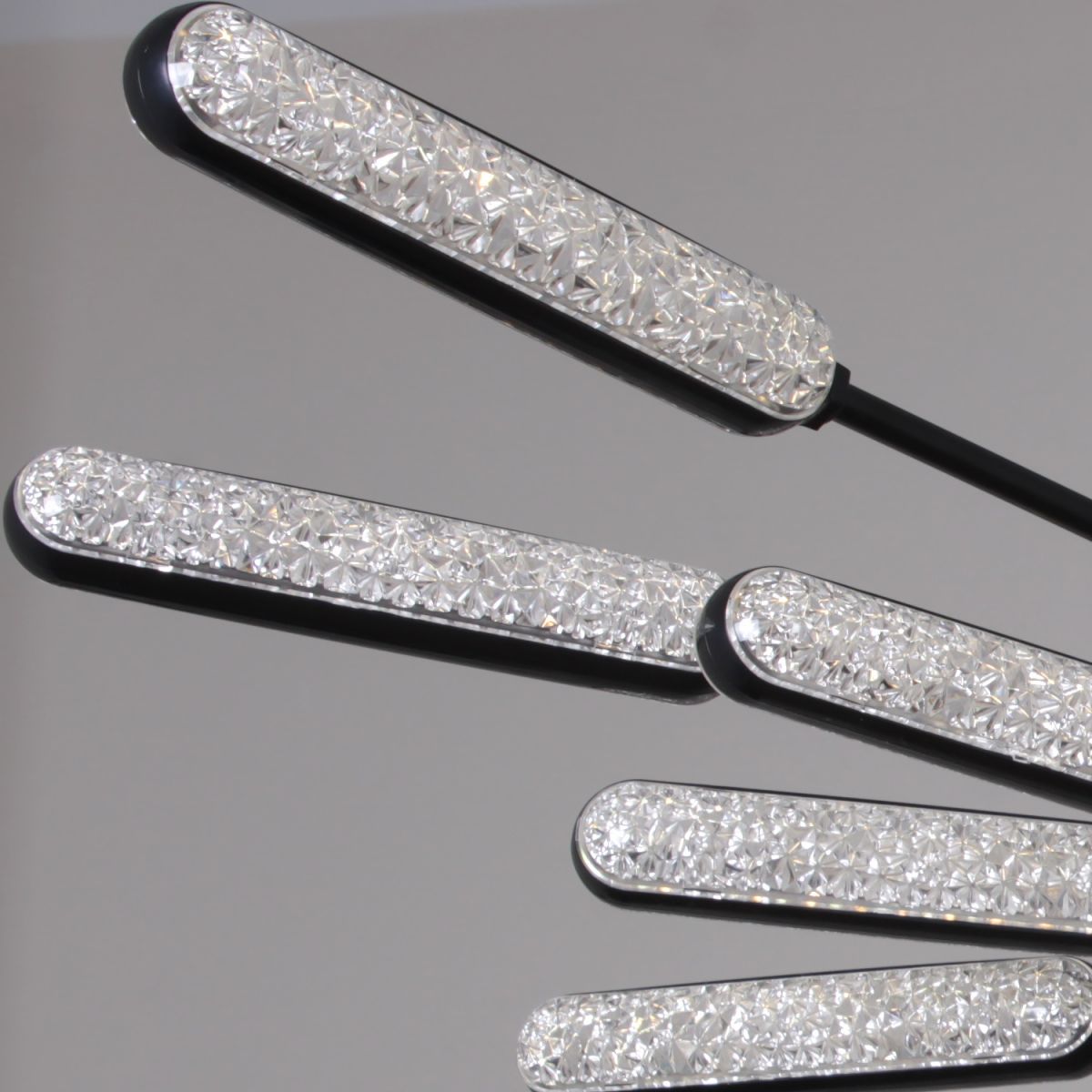 Потолочная люстра Reluce 97290-0.3-12 BK