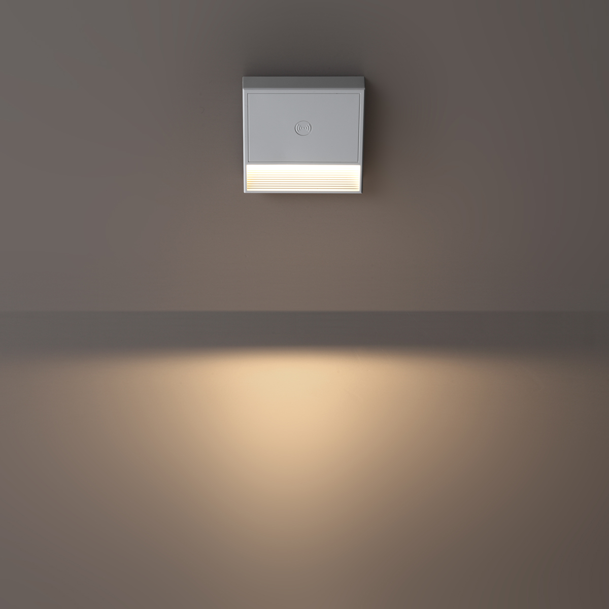 Подсветка для лестниц Novotech Over Vespera 0,4Вт 1000mAh Li-ion 359709