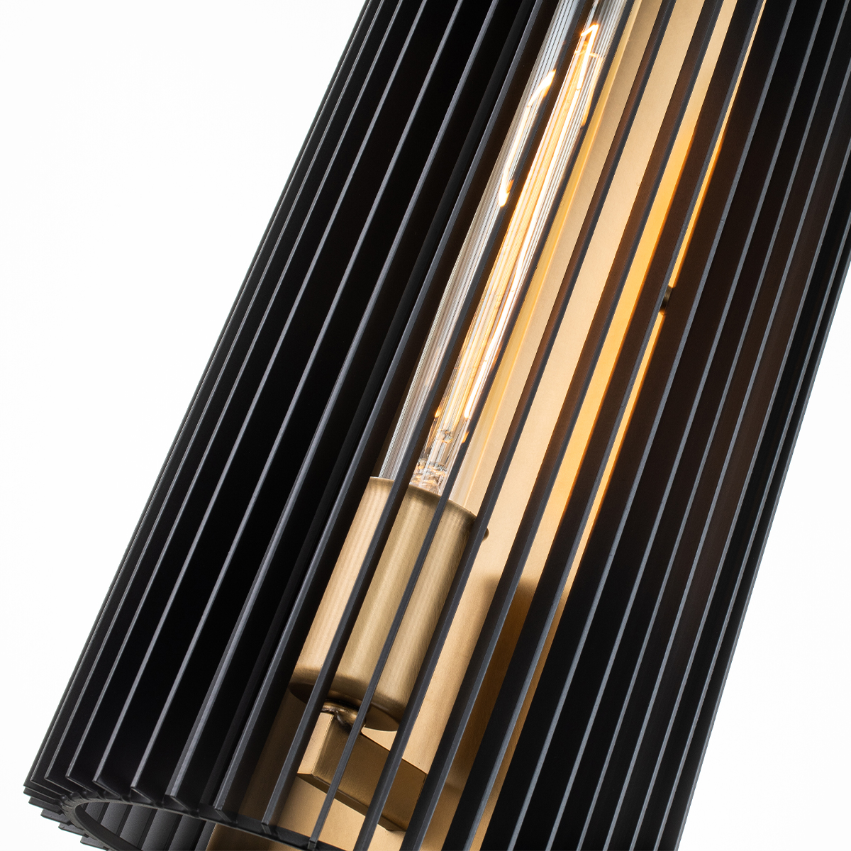 Настенный светильник Kichler Linara QN-LINARA1-BK