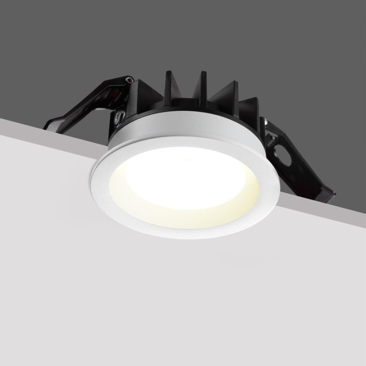 Встраиваемый светильник с переключателем цветовой температуры и угла рассеивания Novotech Wir Rayne 359840