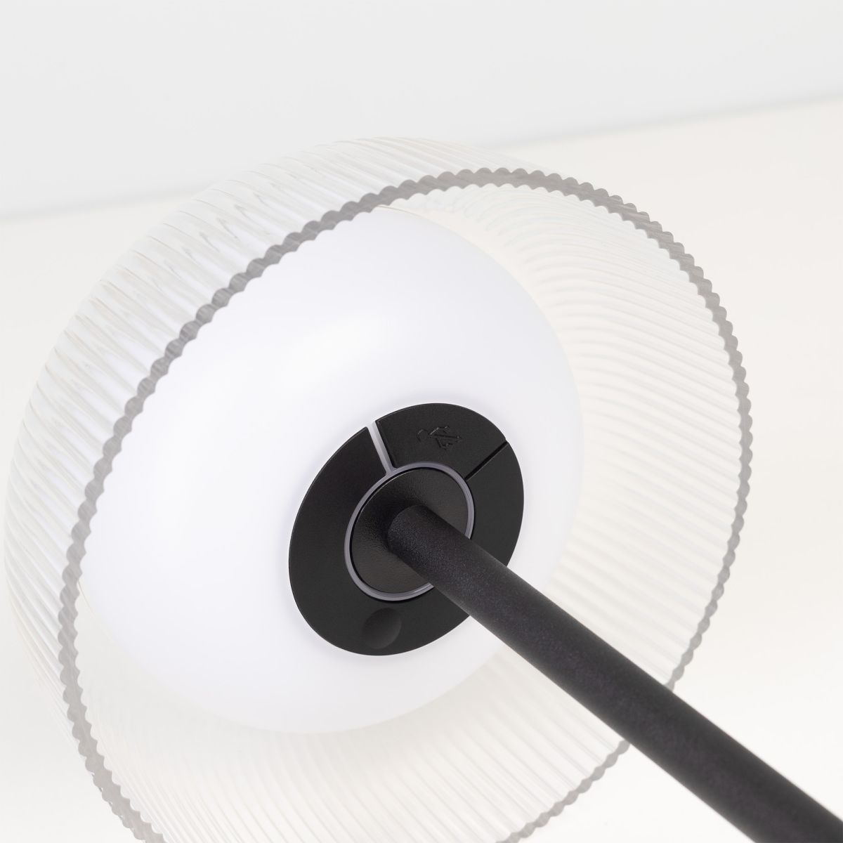 Настольная лампа аккумуляторная Arlight SP-KWALLEN-4.7W Warm2700 (Черный, 130 deg, 5V) (IP54 Металл) 060829