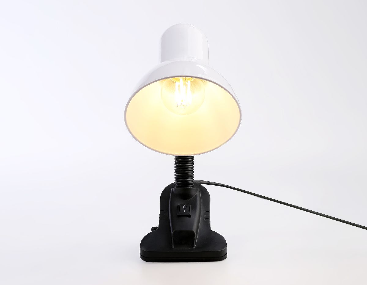 Настольная лампа Ambrella Light Desk DE7707