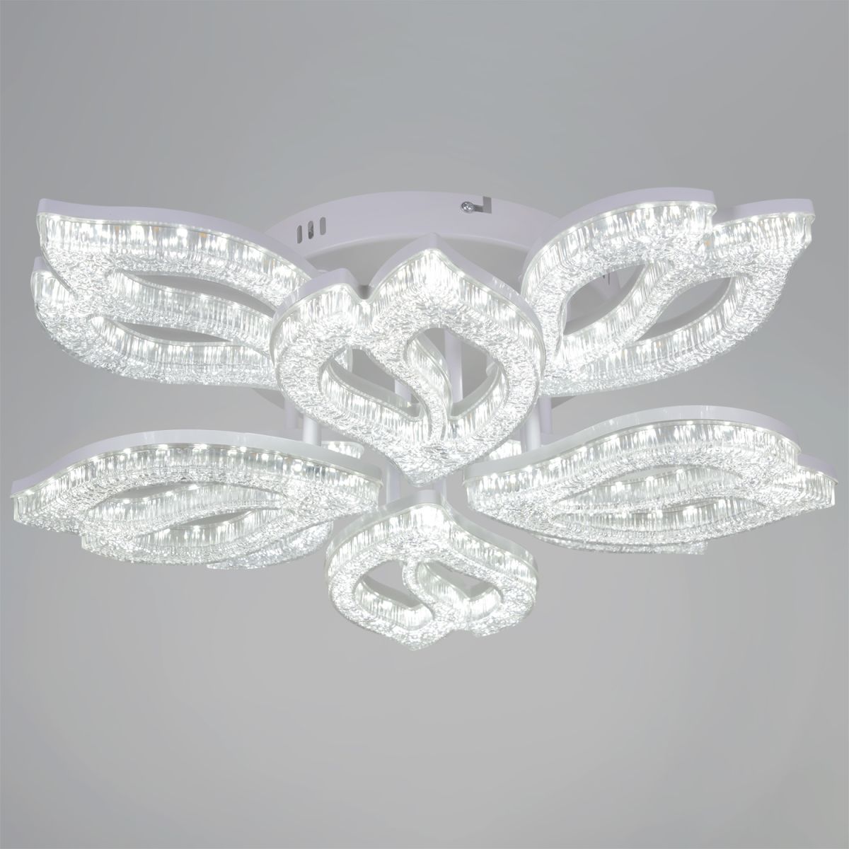 Потолочная люстра Reluce 39290-0.3-4+4 WH