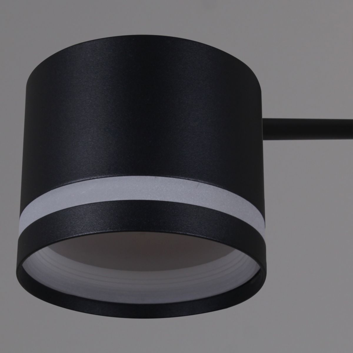 Потолочная люстра Reluce 56730-0.3-08 GX53 BK